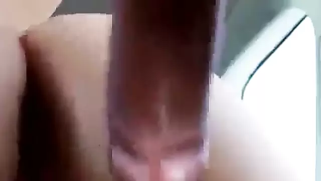 Close-up blowjob with Asian babe